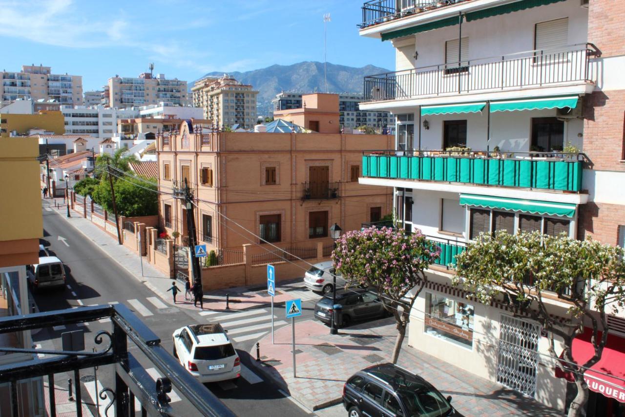Hostal Nevada Фуэнхирола Экстерьер фото